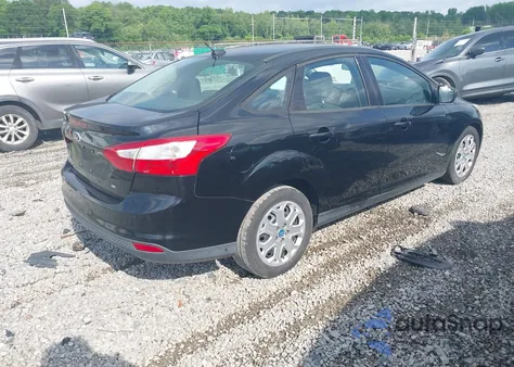 2012 Ford Focus Se из США, поврежденный, VIN 1FAHP3F2XCL219629
